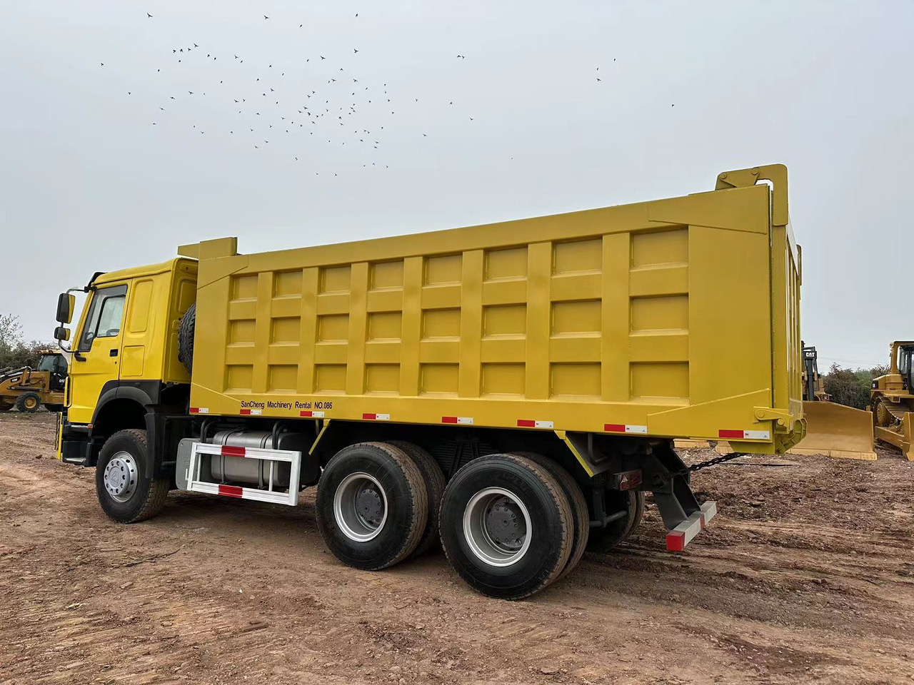 تأجير SINOTRUK Howo Dump truck 371 SINOTRUK Howo Dump truck 371: صور 10