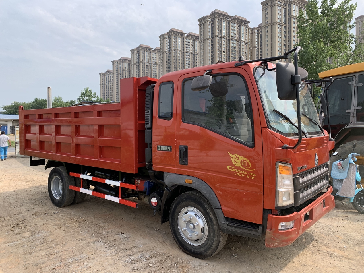 SINOTRUK Howo Dump truck 4x2 - قلابات: صور 1 SINOTRUK Howo Dump truck 4x2 - قلابات: صور 1