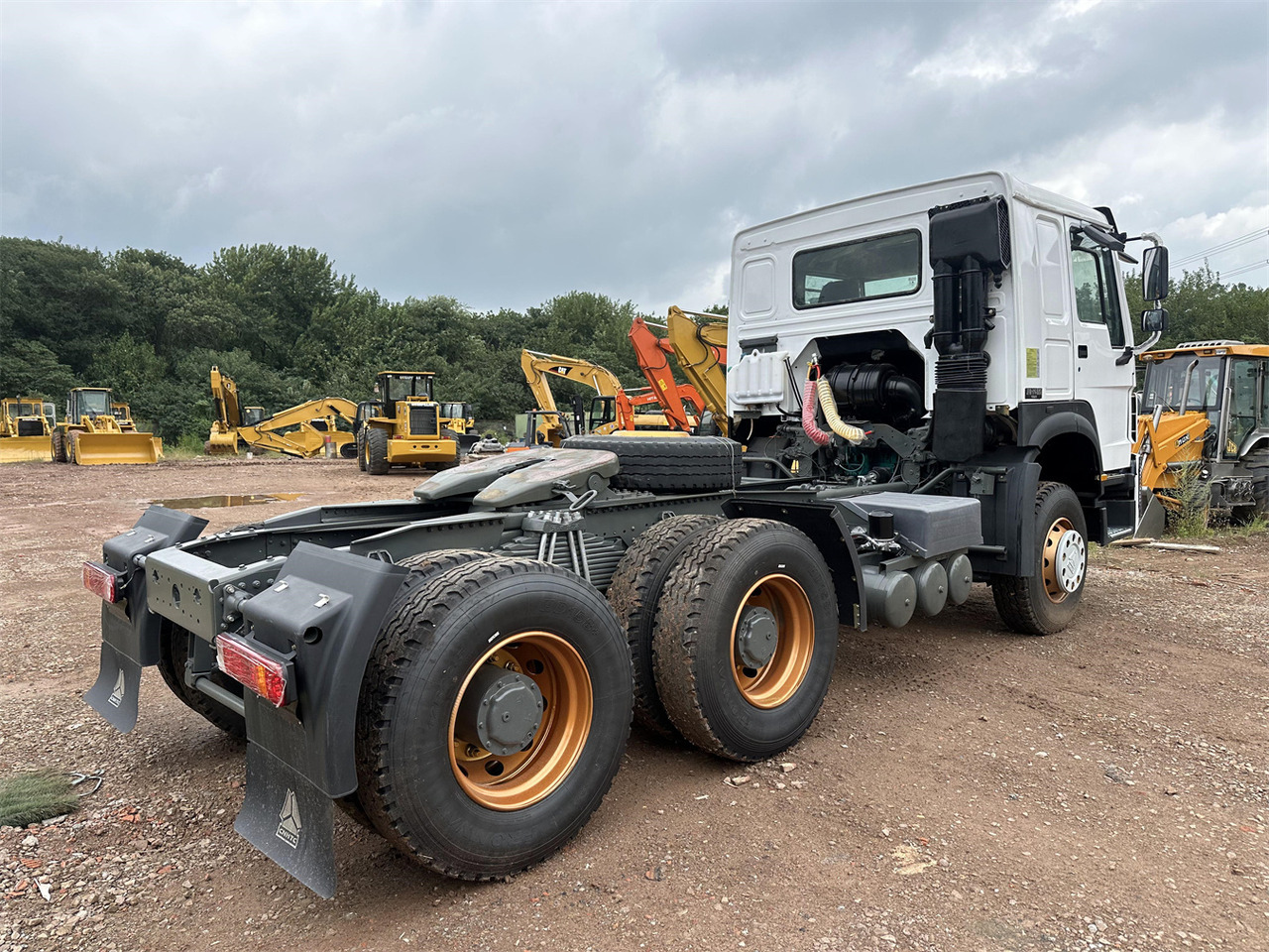 SINOTRUK Howo tractor unit 420hp - شاحنة جرار: صور 4 SINOTRUK Howo tractor unit 420hp - شاحنة جرار: صور 4