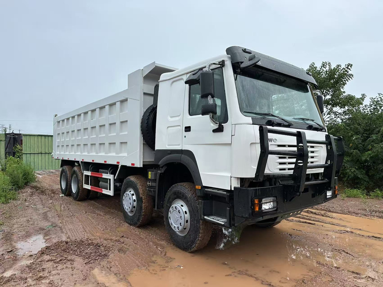 Sinotruk HOWO 371hp 8x4 - قلابات: صور 1 Sinotruk HOWO 371hp 8x4 - قلابات: صور 1