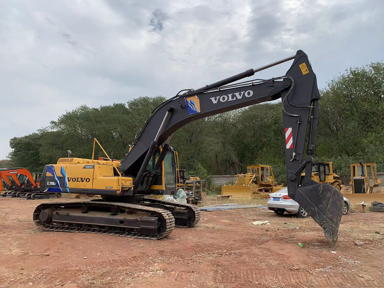 VOLVO EC290B - حفارة: صور 2 VOLVO EC290B - حفارة: صور 2