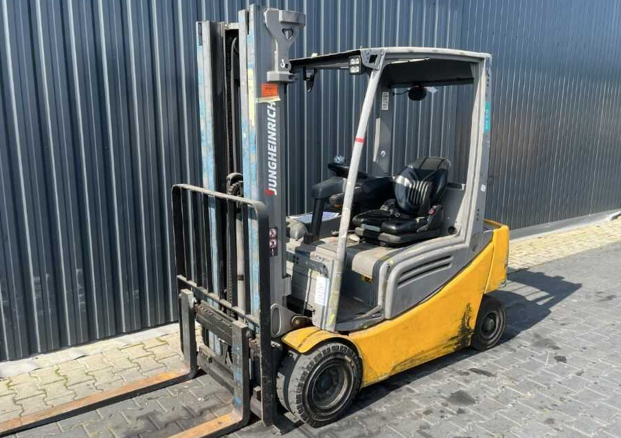 Jungheinrich EFG320 - رافعة شوكية كهربائية: صور 1 Jungheinrich EFG320 - رافعة شوكية كهربائية: صور 1