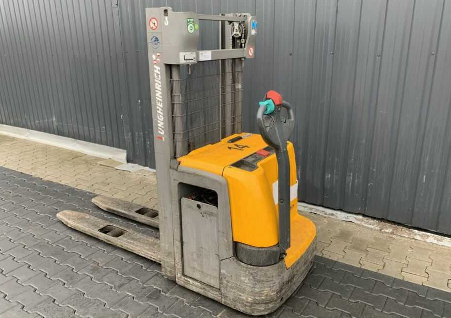 Jungheinrich EJC214 - معدات تكديس: صور 3 Jungheinrich EJC214 - معدات تكديس: صور 3