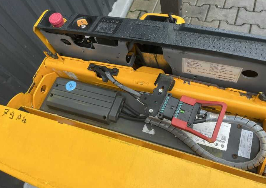 Jungheinrich EJE114 - معدات الرفع منخفض المستوى: صور 5 Jungheinrich EJE114 - معدات الرفع منخفض المستوى: صور 5