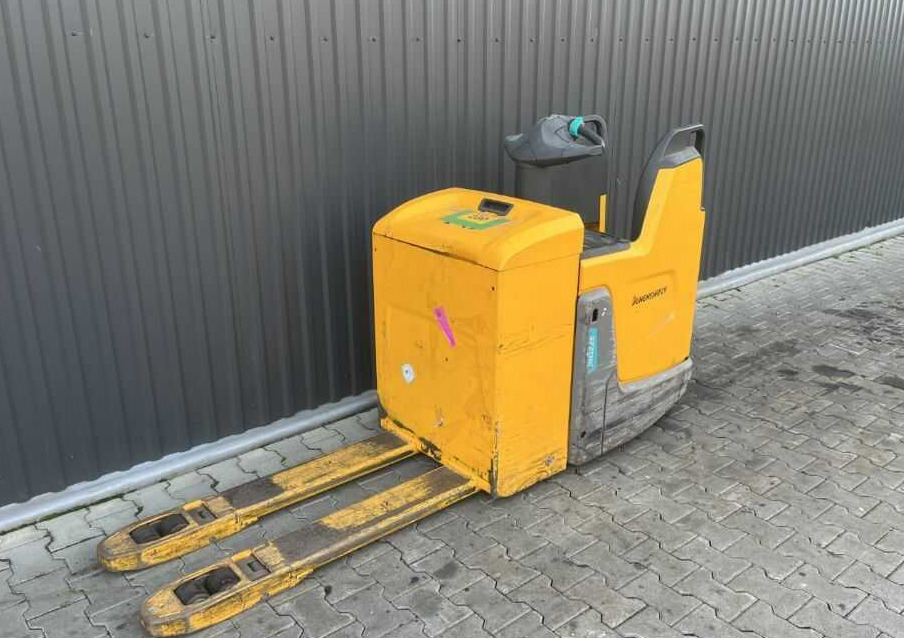 Jungheinrich ERE225 - معدات الرفع منخفض المستوى: صور 1 Jungheinrich ERE225 - معدات الرفع منخفض المستوى: صور 1