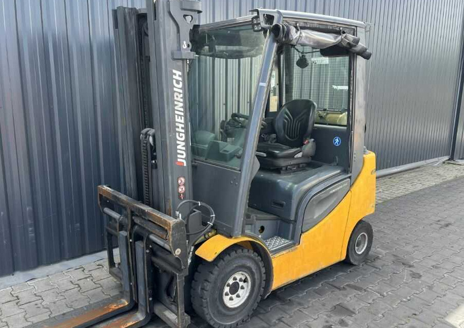 Jungheinrich TFG320s - رافعة شوكية تعمل بالغاز: صور 1 Jungheinrich TFG320s - رافعة شوكية تعمل بالغاز: صور 1