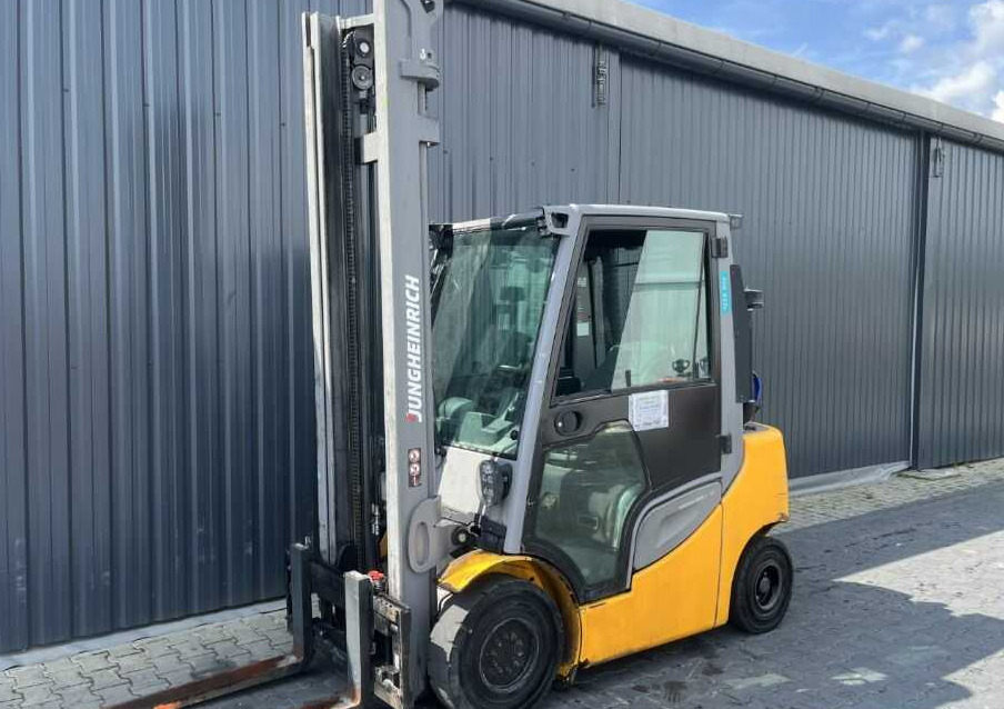 Jungheinrich TFG425s - رافعة شوكية تعمل بالغاز: صور 1 Jungheinrich TFG425s - رافعة شوكية تعمل بالغاز: صور 1