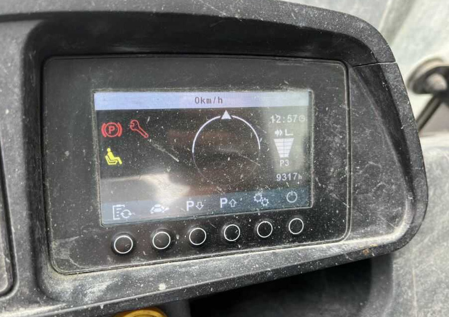 Jungheinrich TFG425s - رافعة شوكية تعمل بالغاز: صور 5 Jungheinrich TFG425s - رافعة شوكية تعمل بالغاز: صور 5