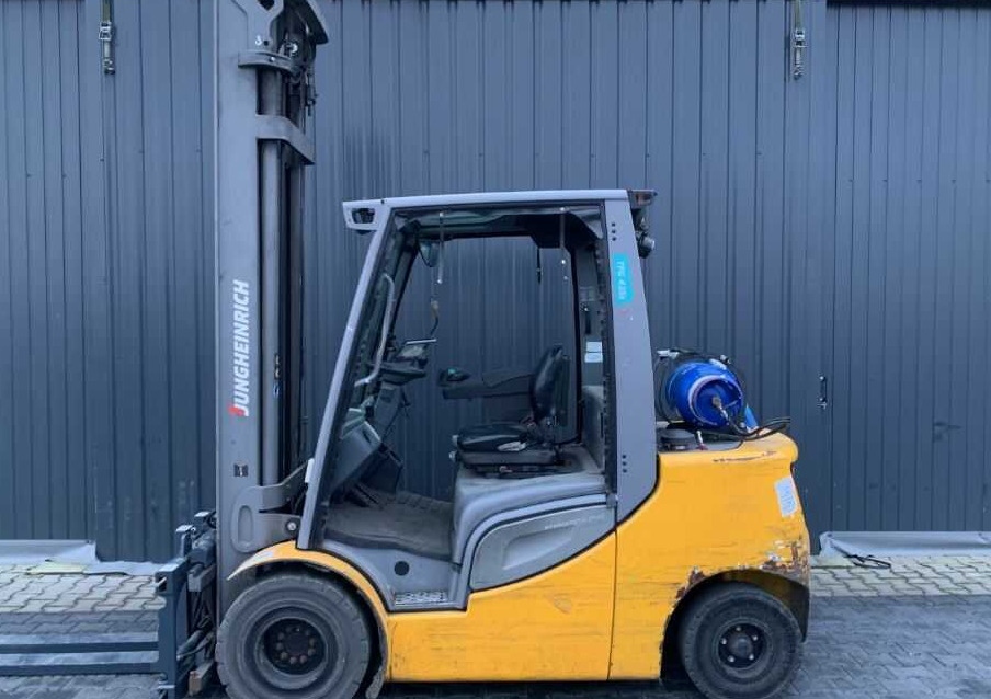 Jungheinrich TFG435s - رافعة شوكية تعمل بالغاز: صور 4 Jungheinrich TFG435s - رافعة شوكية تعمل بالغاز: صور 4