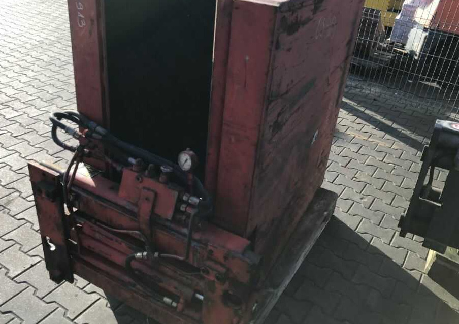 Kaup 1T213G, Kartonklammer - المشبك - معدات المناولة: صور 2 Kaup 1T213G, Kartonklammer - المشبك - معدات المناولة: صور 2