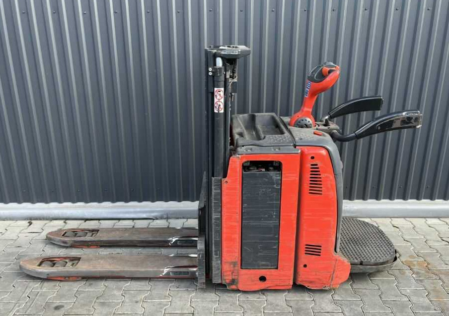 Linde D12AP - معدات تكديس: صور 2 Linde D12AP - معدات تكديس: صور 2