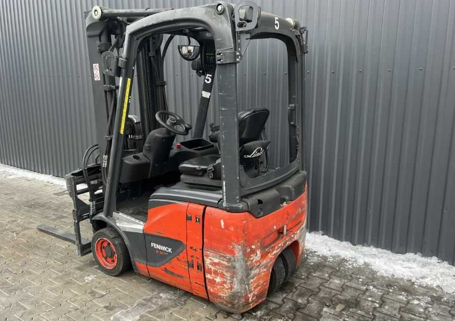 Linde E12-02 - رافعة شوكية كهربائية: صور 3 Linde E12-02 - رافعة شوكية كهربائية: صور 3