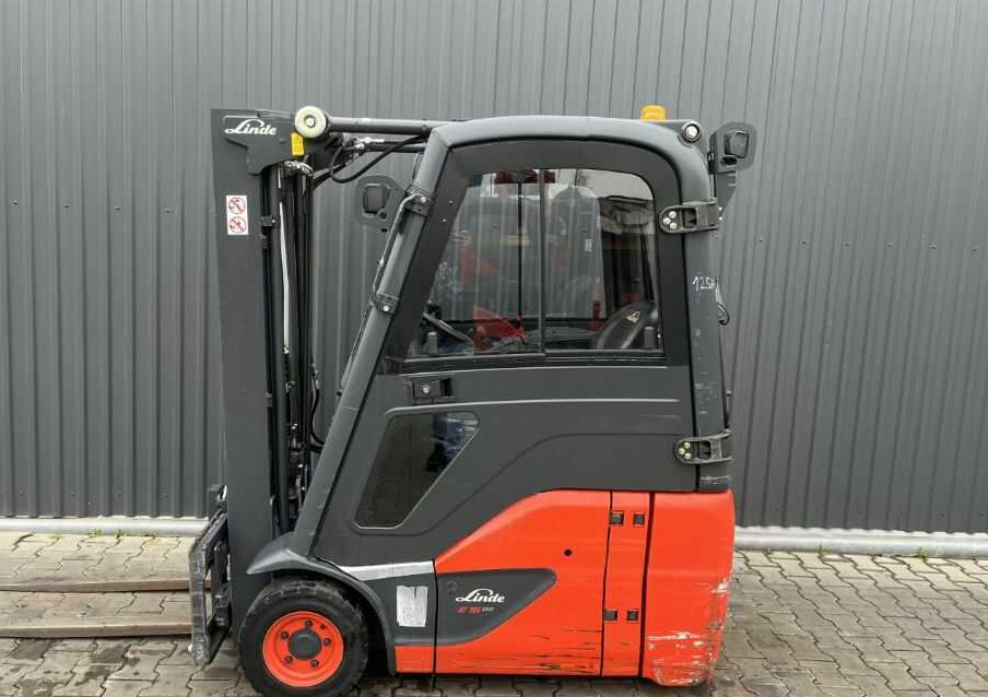 Linde E16C-02 - رافعة شوكية كهربائية: صور 2 Linde E16C-02 - رافعة شوكية كهربائية: صور 2