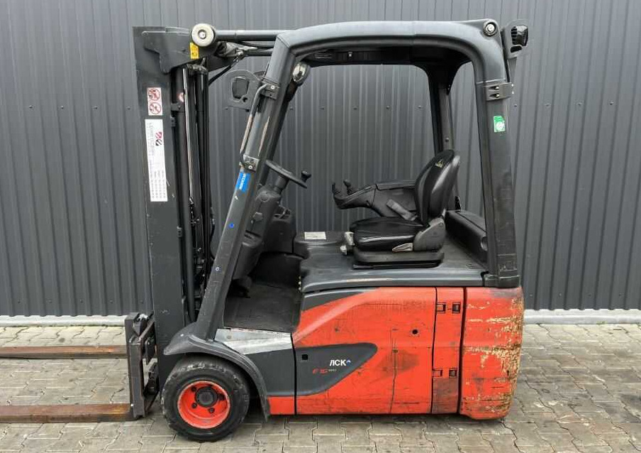 Linde E18-02 - رافعة شوكية كهربائية: صور 2 Linde E18-02 - رافعة شوكية كهربائية: صور 2