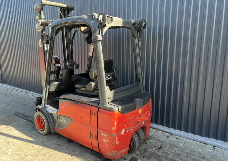 Linde E20L-02 - رافعة شوكية كهربائية: صور 3 Linde E20L-02 - رافعة شوكية كهربائية: صور 3
