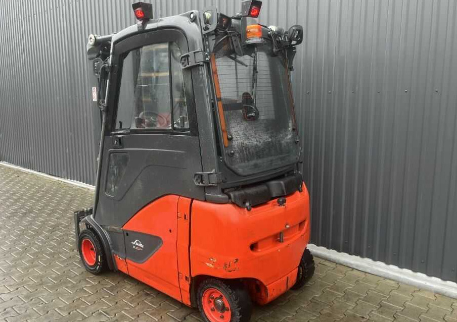 Linde E20PH-02 - رافعة شوكية كهربائية: صور 3 Linde E20PH-02 - رافعة شوكية كهربائية: صور 3