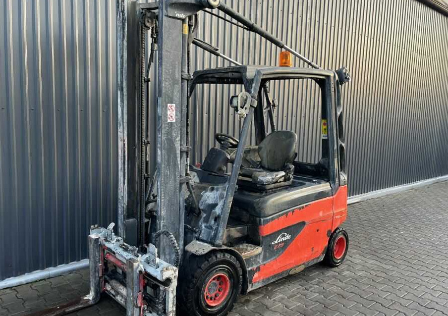 Linde E25L-01 - رافعة شوكية كهربائية: صور 2 Linde E25L-01 - رافعة شوكية كهربائية: صور 2