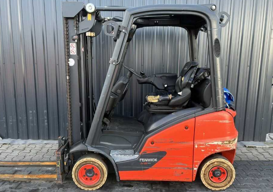 Linde H16T-01 - رافعة شوكية تعمل بالغاز: صور 2 Linde H16T-01 - رافعة شوكية تعمل بالغاز: صور 2