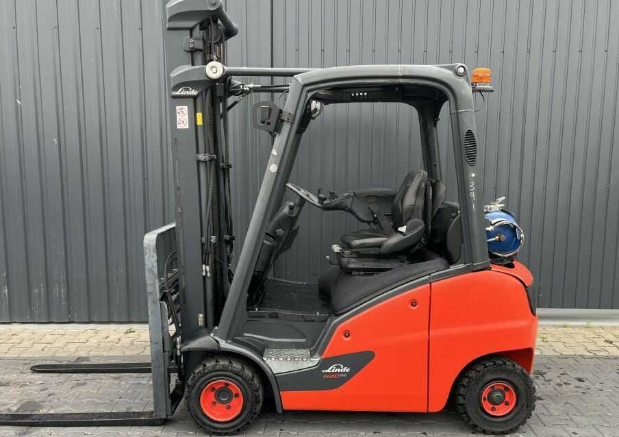 Linde H20T-01 - رافعة شوكية تعمل بالغاز: صور 2 Linde H20T-01 - رافعة شوكية تعمل بالغاز: صور 2