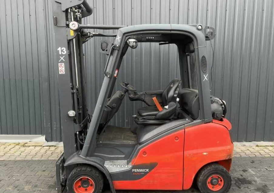 Linde H20T-01 - رافعة شوكية تعمل بالغاز: صور 2 Linde H20T-01 - رافعة شوكية تعمل بالغاز: صور 2