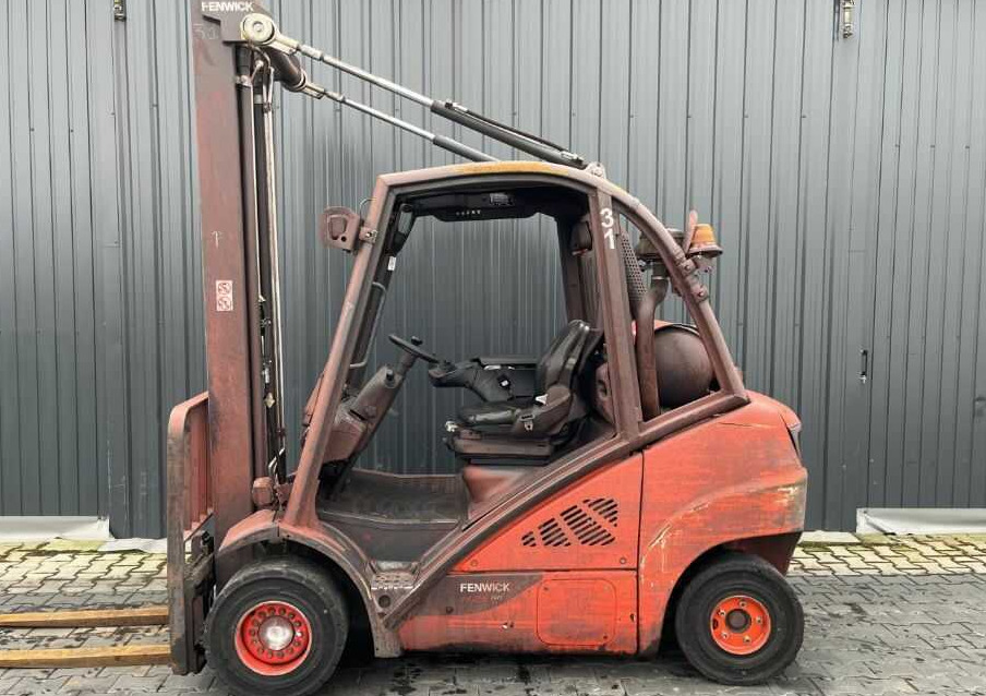 Linde H25T-01 - رافعة شوكية تعمل بالغاز: صور 1 Linde H25T-01 - رافعة شوكية تعمل بالغاز: صور 1