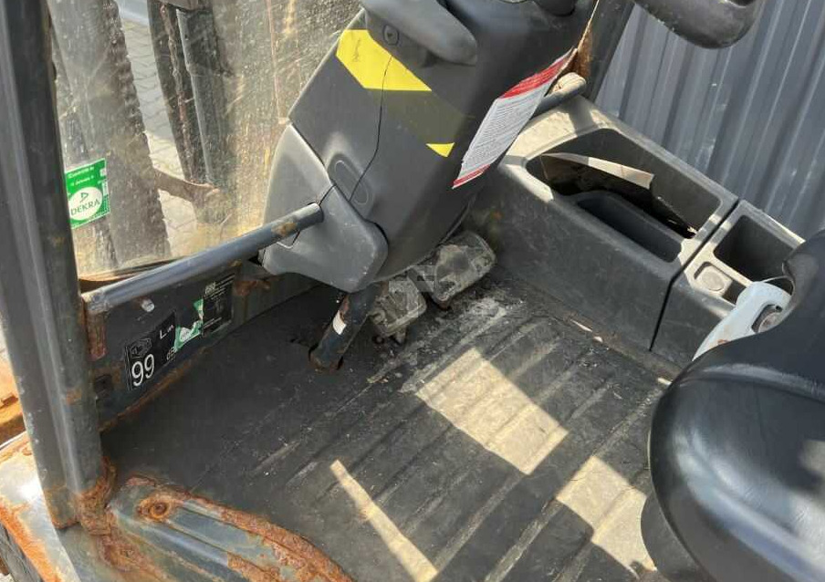 رافعة شوكية تعمل بالغاز Linde H25T-01: صور 8