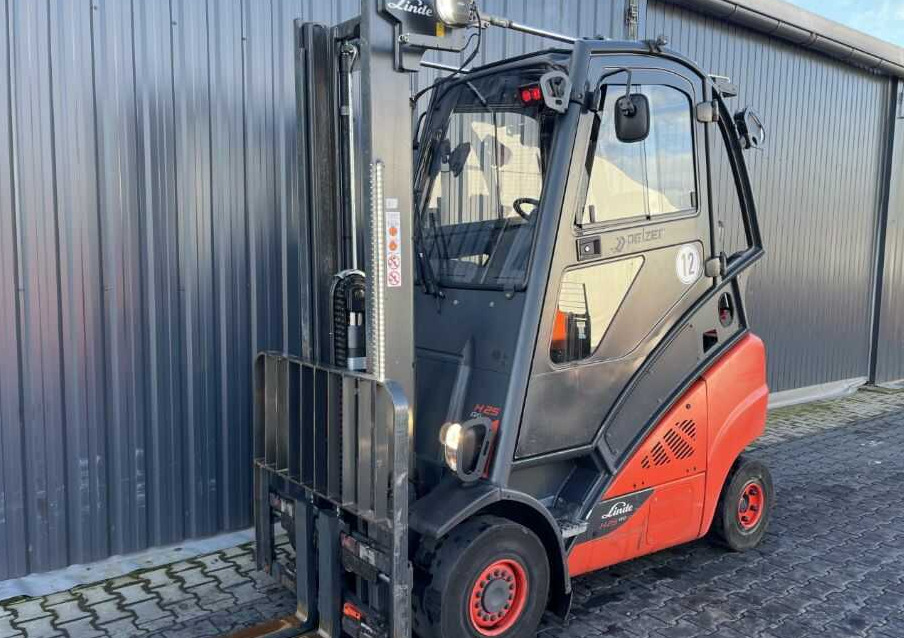 Linde H25T-02/600 - رافعة شوكية تعمل بالغاز: صور 1 Linde H25T-02/600 - رافعة شوكية تعمل بالغاز: صور 1