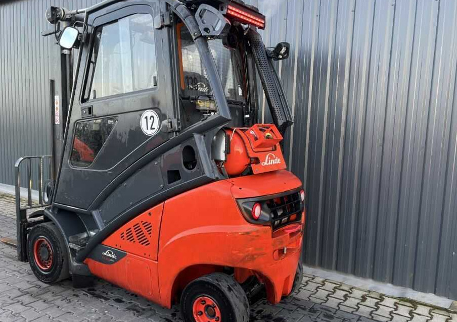 Linde H25T-02/600 - رافعة شوكية تعمل بالغاز: صور 3 Linde H25T-02/600 - رافعة شوكية تعمل بالغاز: صور 3