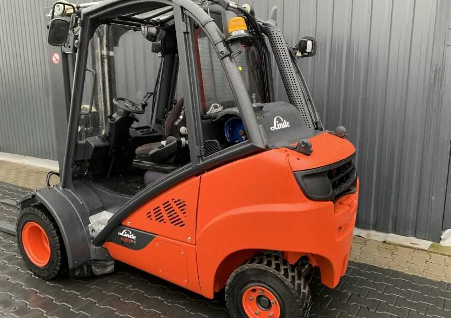 Linde H25T-02/600 - رافعة شوكية تعمل بالغاز: صور 1 Linde H25T-02/600 - رافعة شوكية تعمل بالغاز: صور 1