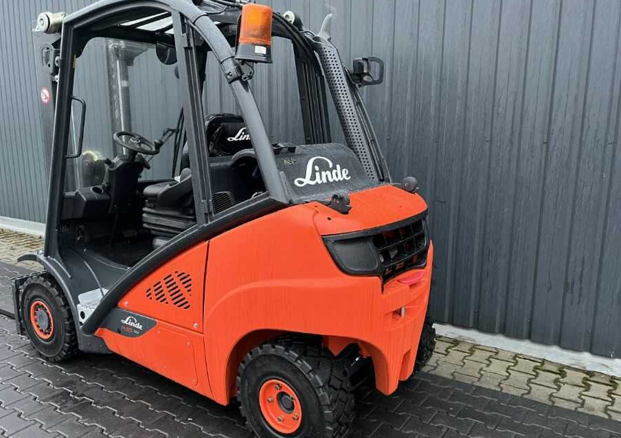 Linde H25T-02 - رافعة شوكية تعمل بالغاز: صور 1 Linde H25T-02 - رافعة شوكية تعمل بالغاز: صور 1