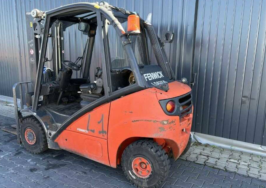 Linde H25T - رافعة شوكية تعمل بالغاز: صور 3 Linde H25T - رافعة شوكية تعمل بالغاز: صور 3