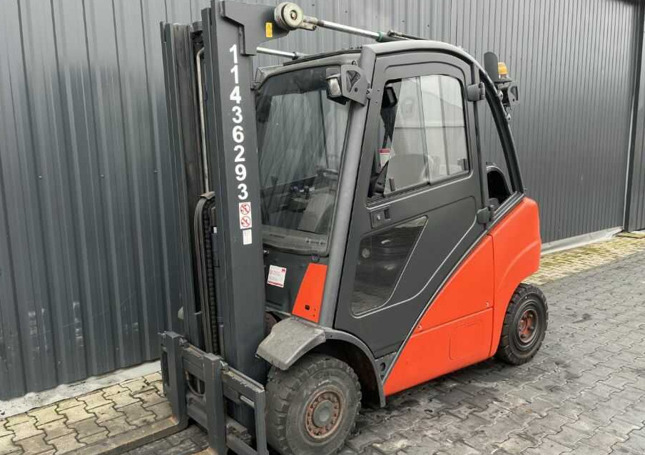 Linde H25T - رافعة شوكية تعمل بالغاز: صور 1 Linde H25T - رافعة شوكية تعمل بالغاز: صور 1