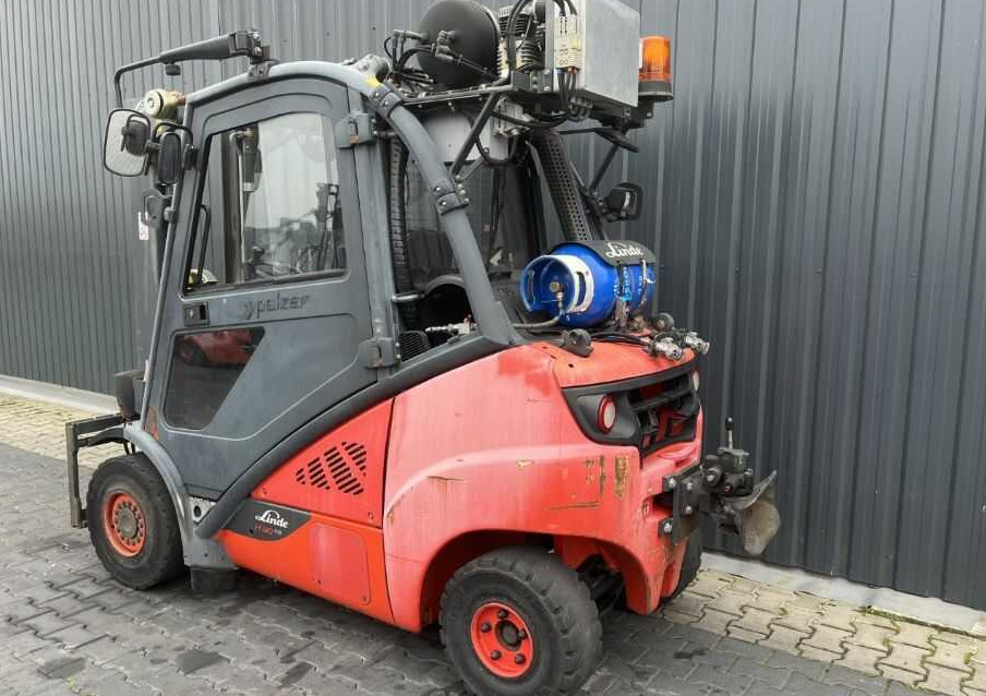 Linde H30T-02 - رافعة شوكية تعمل بالغاز: صور 3 Linde H30T-02 - رافعة شوكية تعمل بالغاز: صور 3