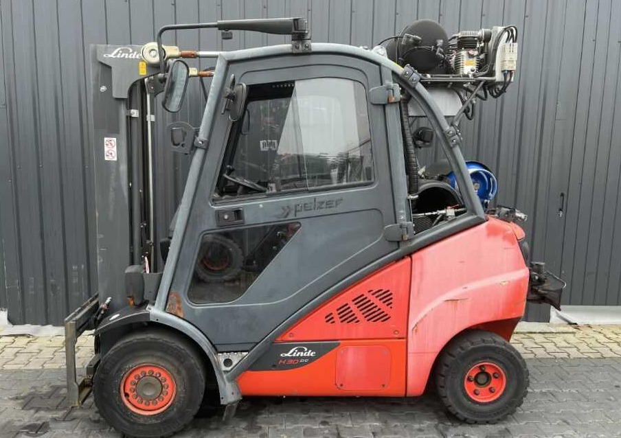 Linde H30T-02 - رافعة شوكية تعمل بالغاز: صور 2 Linde H30T-02 - رافعة شوكية تعمل بالغاز: صور 2