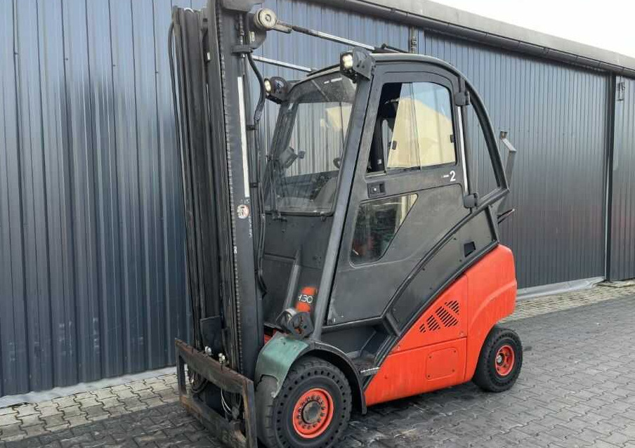 Linde H30T - رافعة شوكية تعمل بالغاز: صور 1 Linde H30T - رافعة شوكية تعمل بالغاز: صور 1