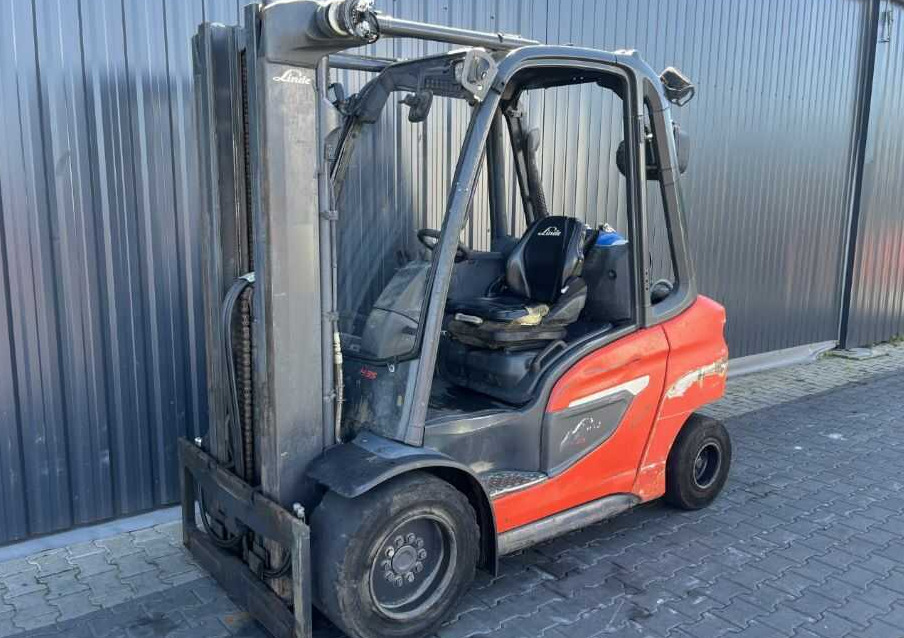 Linde H35T-01 - رافعة شوكية تعمل بالغاز: صور 1 Linde H35T-01 - رافعة شوكية تعمل بالغاز: صور 1