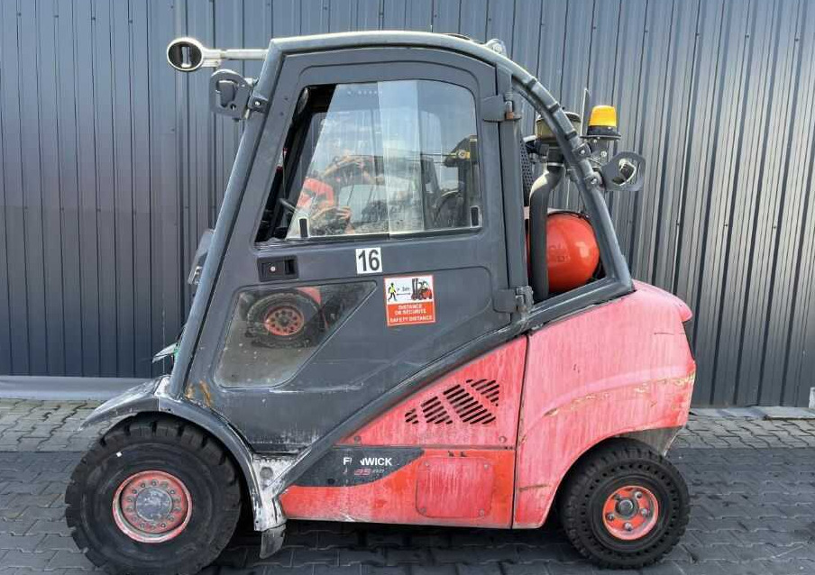 Linde H35T-02 - رافعة شوكية تعمل بالغاز: صور 2 Linde H35T-02 - رافعة شوكية تعمل بالغاز: صور 2