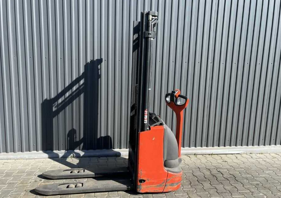 Linde L12 - معدات تكديس: صور 2 Linde L12 - معدات تكديس: صور 2