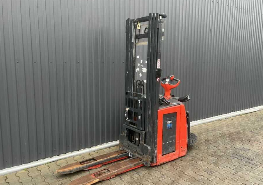 Linde L14APi - معدات تكديس: صور 1 Linde L14APi - معدات تكديس: صور 1