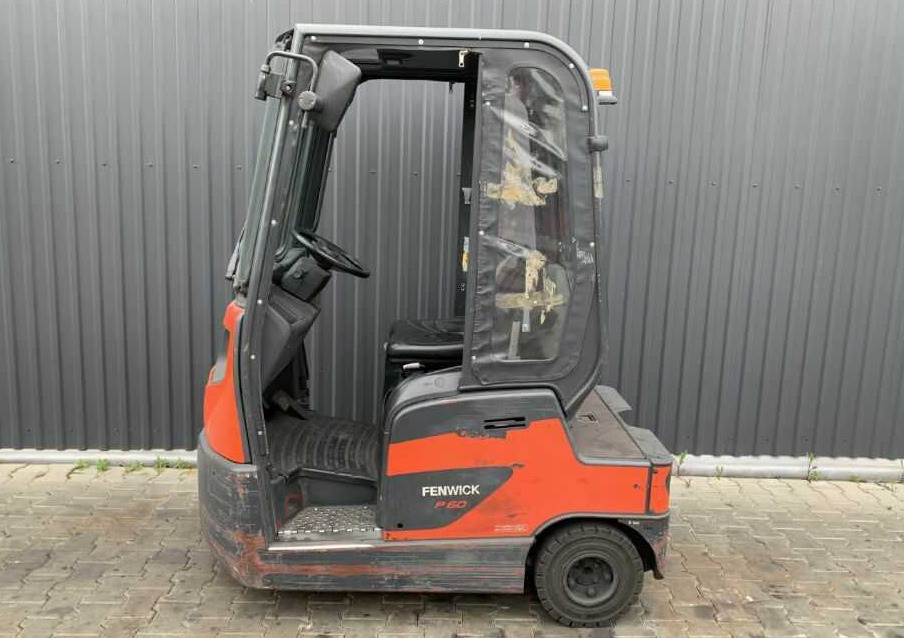 Linde P60 - جرار السحب الكهربائي: صور 2 Linde P60 - جرار السحب الكهربائي: صور 2