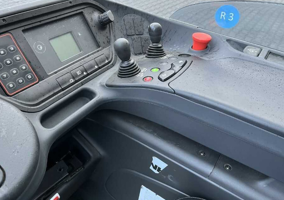 Linde R14HD-01 - شاحنة مناولة: صور 5 Linde R14HD-01 - شاحنة مناولة: صور 5