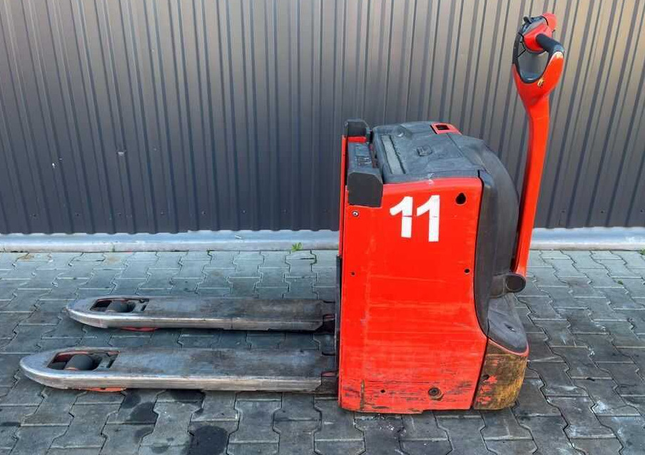 Linde T16L - معدات الرفع منخفض المستوى: صور 2 Linde T16L - معدات الرفع منخفض المستوى: صور 2