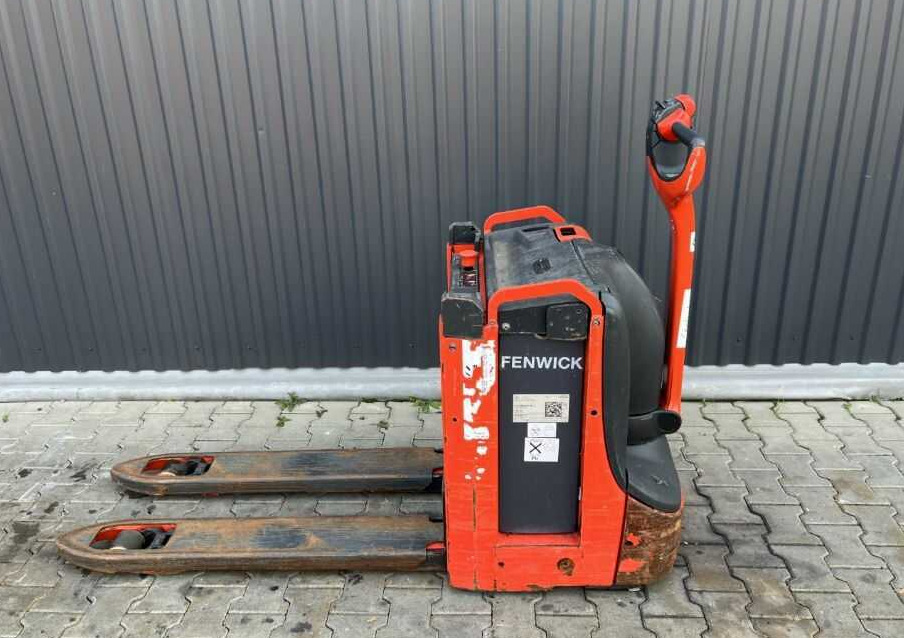 Linde T16L - معدات الرفع منخفض المستوى: صور 2 Linde T16L - معدات الرفع منخفض المستوى: صور 2