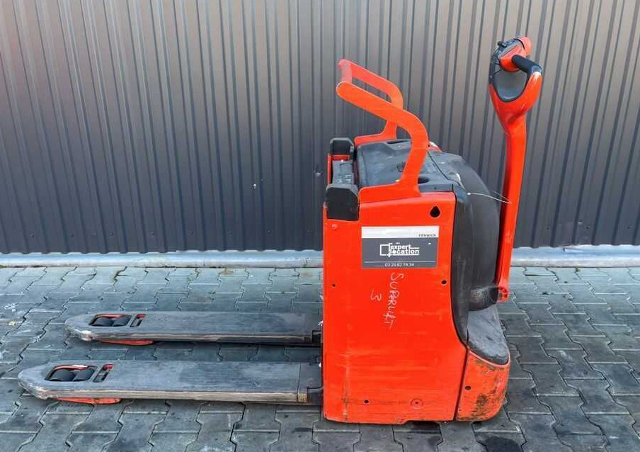 Linde T16L - معدات الرفع منخفض المستوى: صور 2 Linde T16L - معدات الرفع منخفض المستوى: صور 2