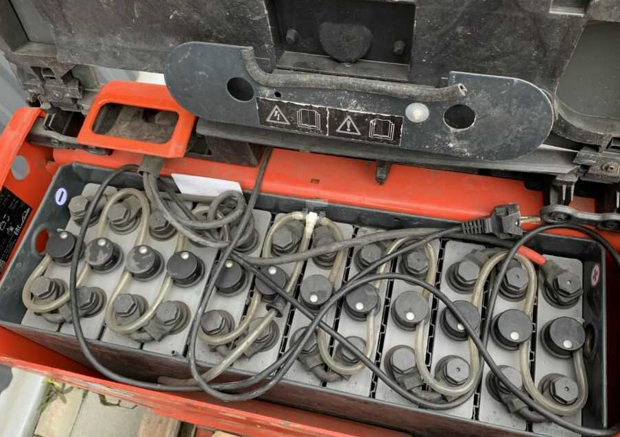 Linde T16 - معدات الرفع منخفض المستوى: صور 5 Linde T16 - معدات الرفع منخفض المستوى: صور 5
