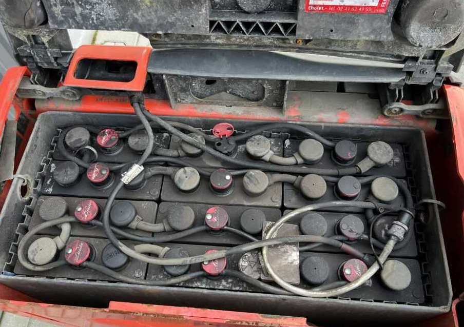 Linde T18 - معدات الرفع منخفض المستوى: صور 5 Linde T18 - معدات الرفع منخفض المستوى: صور 5