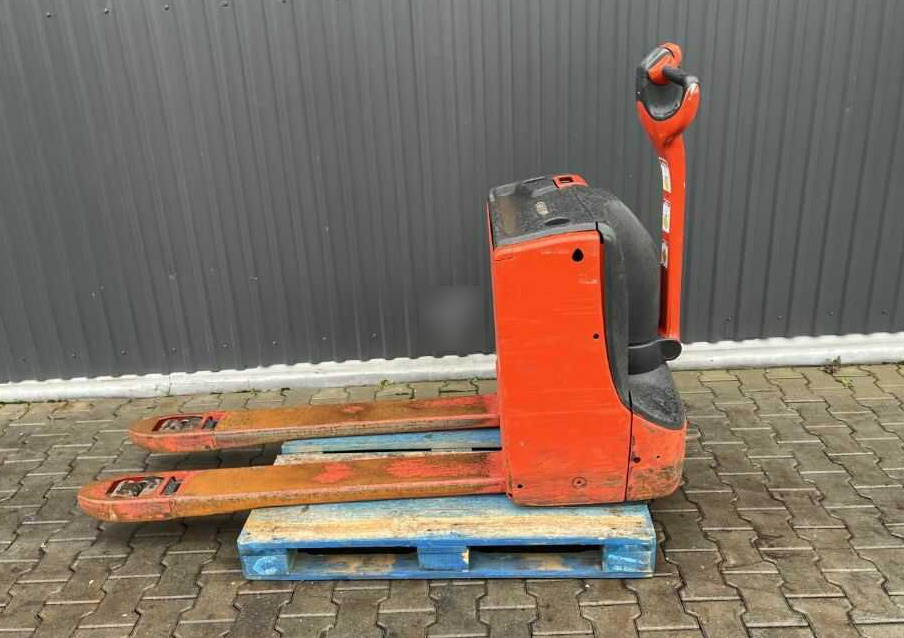 Linde T18 - معدات الرفع منخفض المستوى: صور 2 Linde T18 - معدات الرفع منخفض المستوى: صور 2