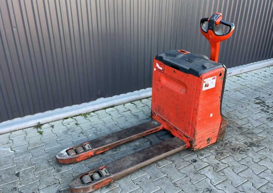 Linde T18 - معدات الرفع منخفض المستوى: صور 1 Linde T18 - معدات الرفع منخفض المستوى: صور 1