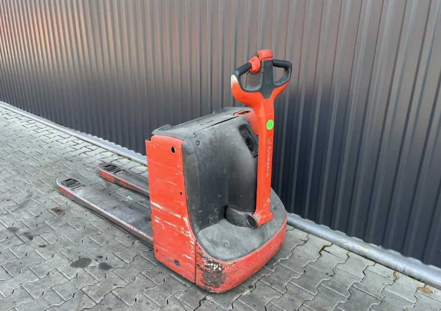 Linde T18 - معدات الرفع منخفض المستوى: صور 3 Linde T18 - معدات الرفع منخفض المستوى: صور 3