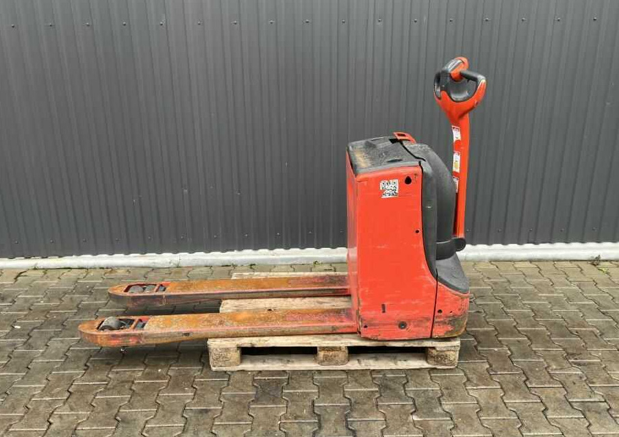 Linde T18 - معدات الرفع منخفض المستوى: صور 2 Linde T18 - معدات الرفع منخفض المستوى: صور 2